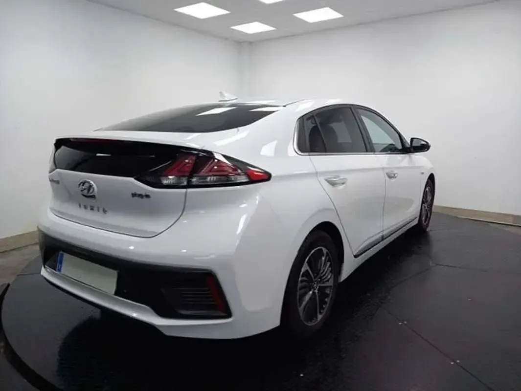 Usado Hyundai Ioniq 141 CV (103 kW) 2021 Blanco Utilitario