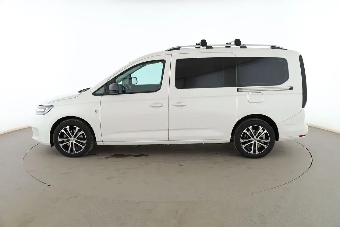 Usado VW Caddy Maxi 122 CV (89 kW) 2022 Blanco Monovolumen