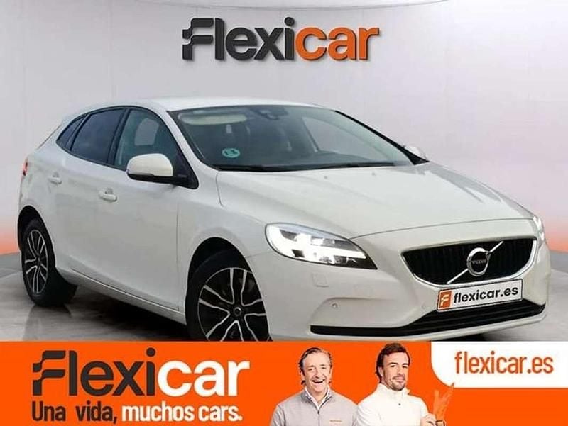 Blanco Usado 2017 Volvo V40 Momentum Utilitario | 13.090 € (Precio justo) - Imagen 1/4
