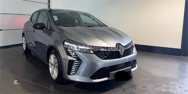 Usado Renault Clio V Techno 143 CV (105 kW) 2024 Gris / plata Berlina