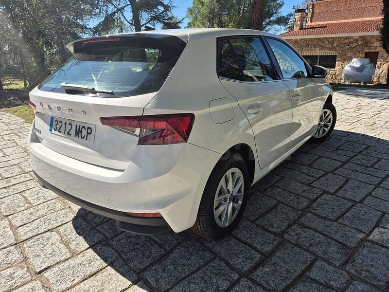 Usado Skoda Fabia Style 95 CV (69 kW) 2022 Blanco Utilitario