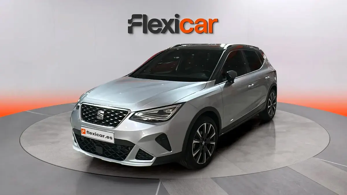 Usado Seat Arona FR 150 CV (110 kW) 2024 Gris SUV
