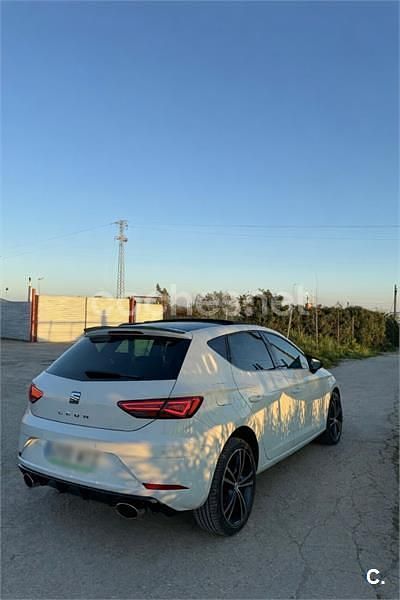 Usado Seat Leon FR 190 CV (139 kW) 2018 Blanco Berlina