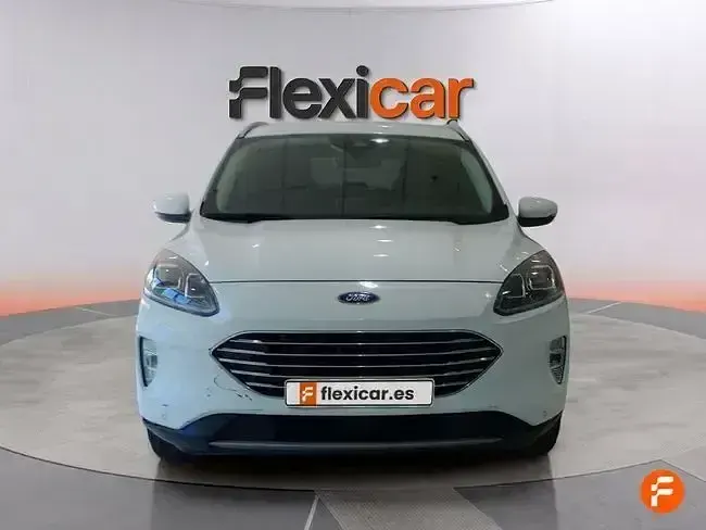 Usado Ford Kuga Titanium 150 CV (110 kW) 2023 Blanco SUV