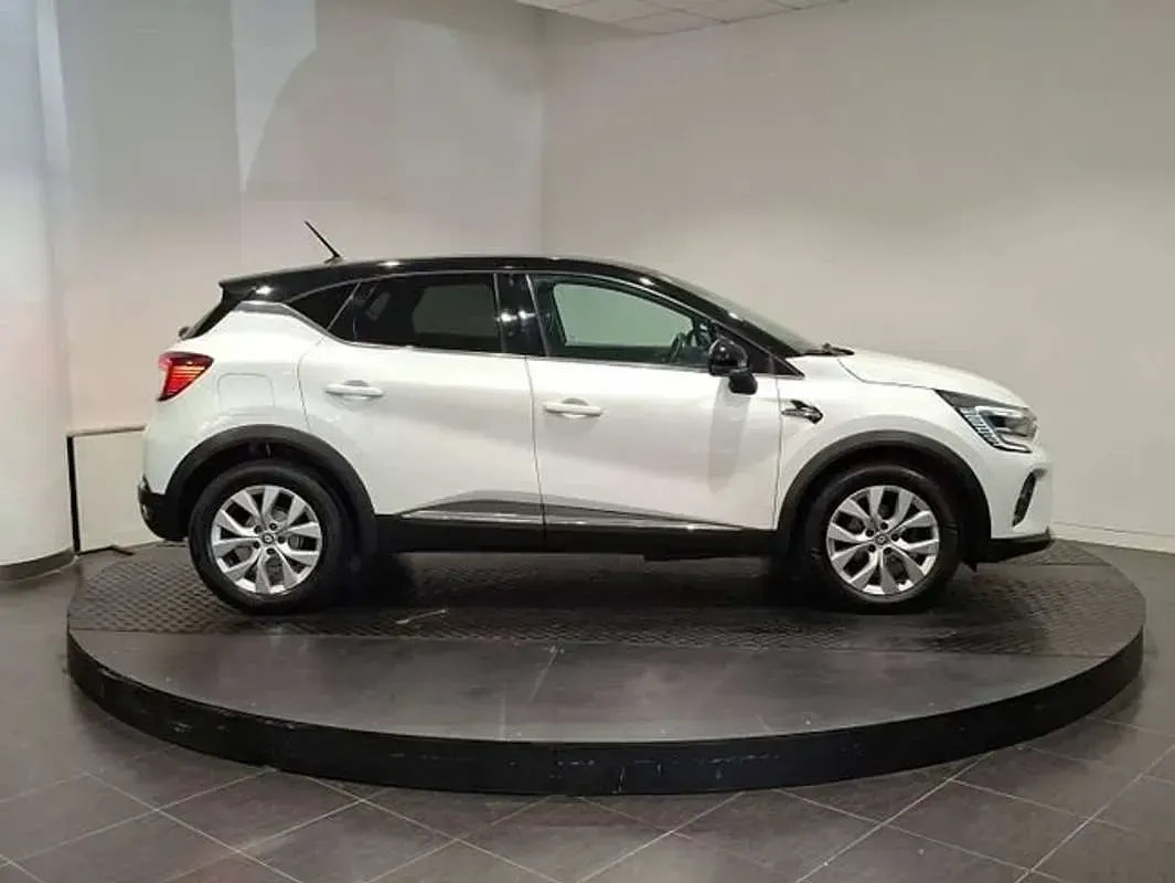Usado Renault Captur Zen 101 CV (74 kW) 2022 Blanco SUV
