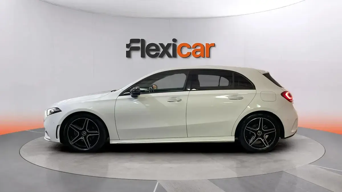 Usado Mercedes A180 136 CV (100 kW) 2022 Blanco Berlina