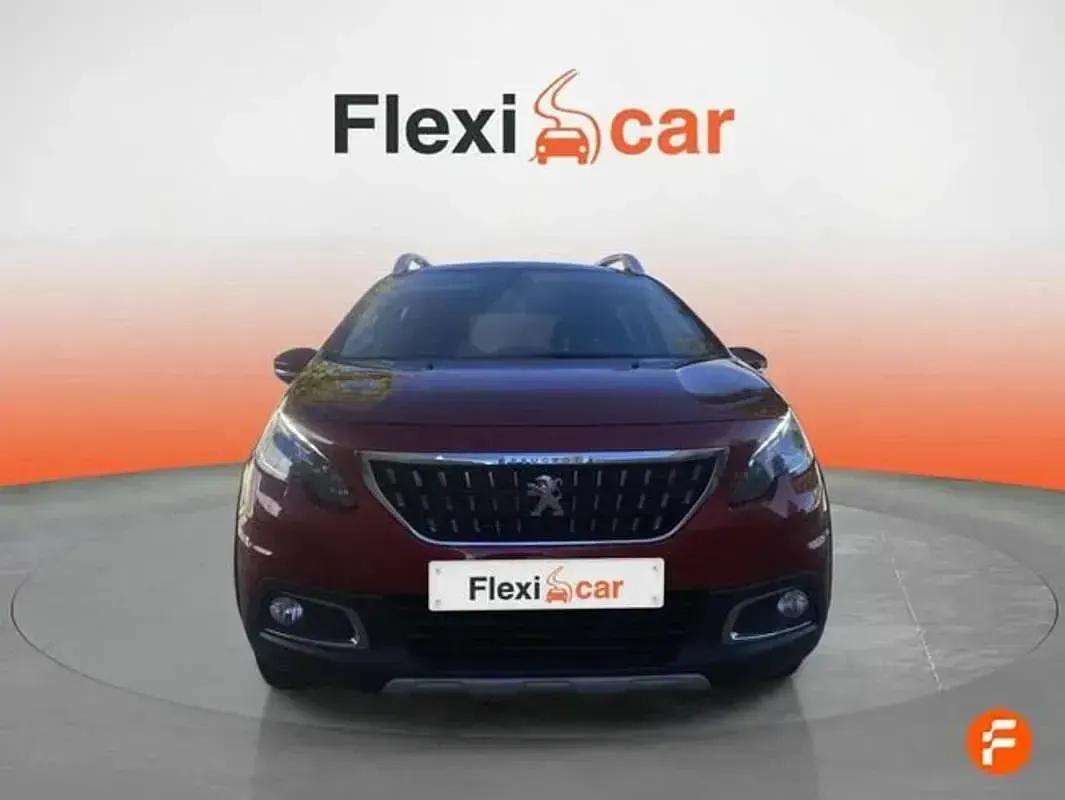 Usado Peugeot 2008 Allure 131 CV (96 kW) 2017 Rojo SUV
