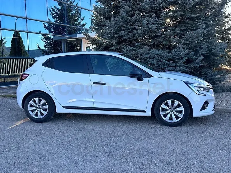 Usado Renault Clio V Intens 85 CV (62 kW) 2020 Blanco Berlina