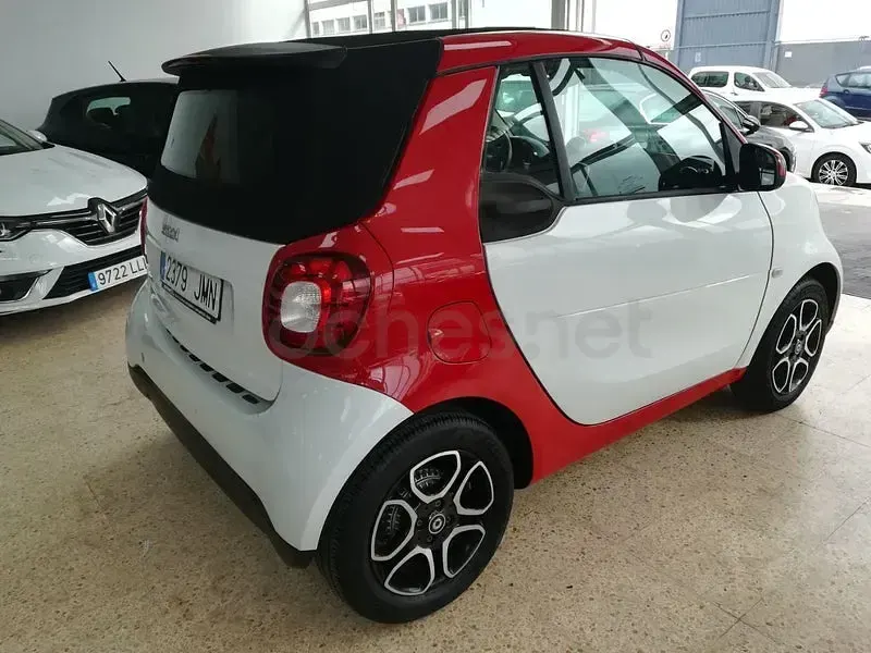 Usado Smart ForTwo Cabrio Passion 71 CV (52 kW) 2016 Blanco Descapotable