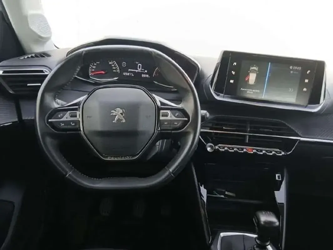 Usado Peugeot 2008 Active 99 CV (72 kW) 2022 Blanco SUV