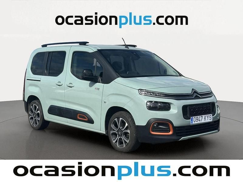 Usado Citroën Berlingo Shine 102 CV (75 kW) 2019 Verde Monovolumen