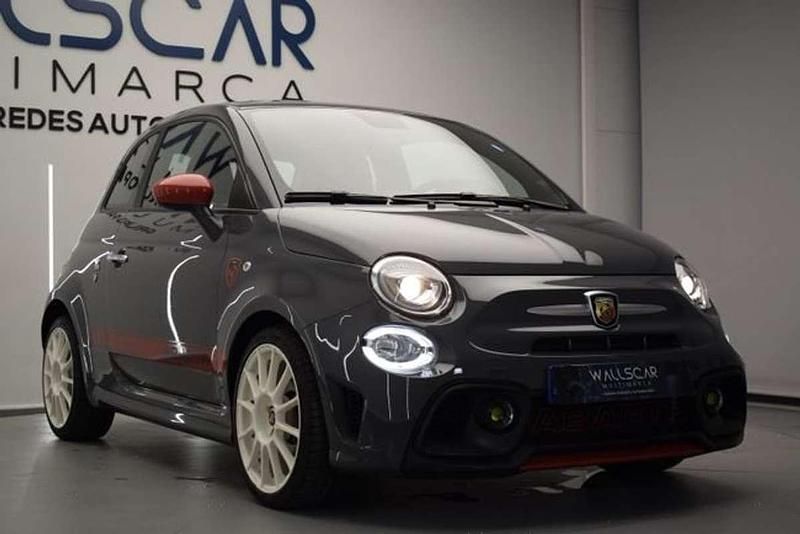Usado Abarth 595 140 CV (102 kW) 2022 Gris Utilitario