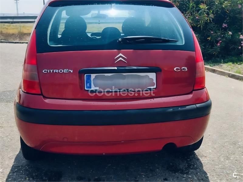Usado Citroën C3 Exclusive 70 CV (51 kW) 2005 Rojo Berlina