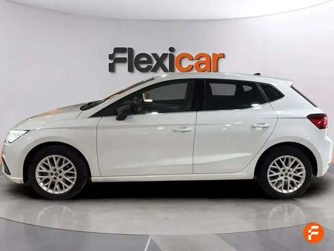 Usado Seat Ibiza 116 CV (85 kW) 2024 Blanco Utilitario