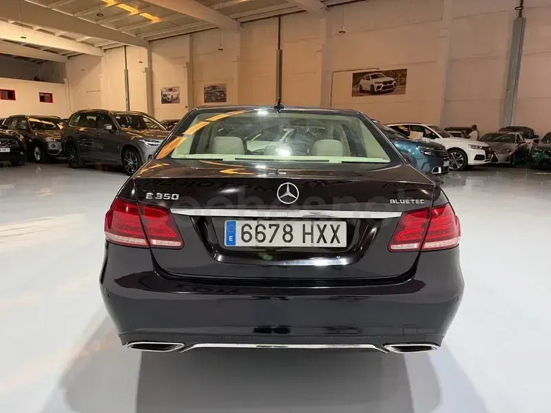 Usado Mercedes E350 258 CV (189 kW) 2014 Negro Berlina