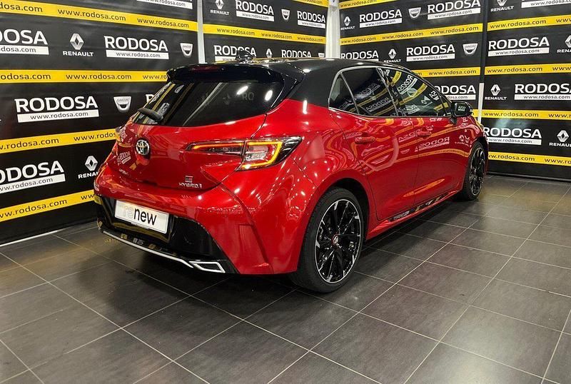 Usado Toyota Corolla Advance 184 CV (135 kW) 2022 Rojo Berlina