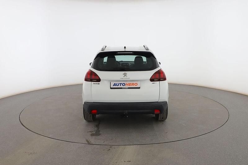 Usado Peugeot 2008 Active 110 CV (80 kW) 2016 Blanco SUV