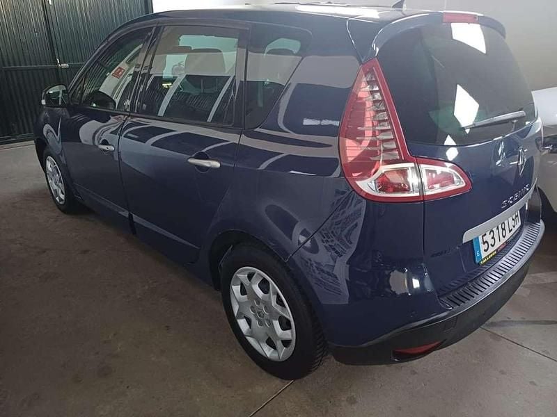 Usado Renault Scénic III Dynamique 110 CV (80 kW) 2011 Azul Monovolumen