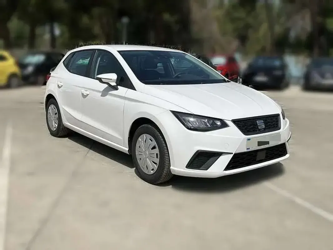 Usado Seat Ibiza Reference 80 CV (58 kW) 2023 Blanco Utilitario