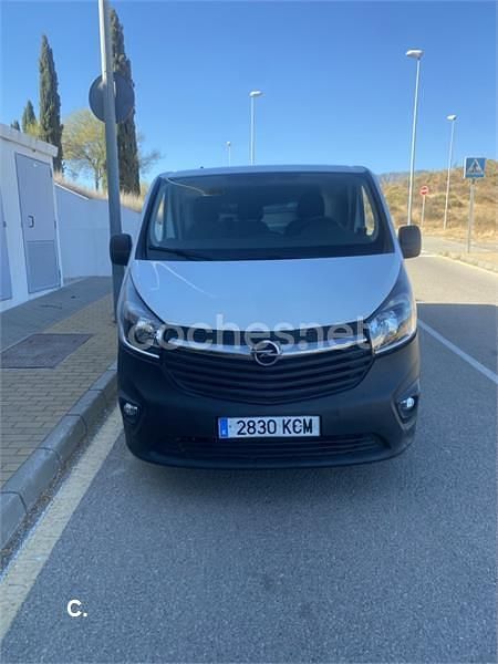 Blanco Usado 2012 Opel Vivaro Van | 12.000 € - Imagen 1/4
