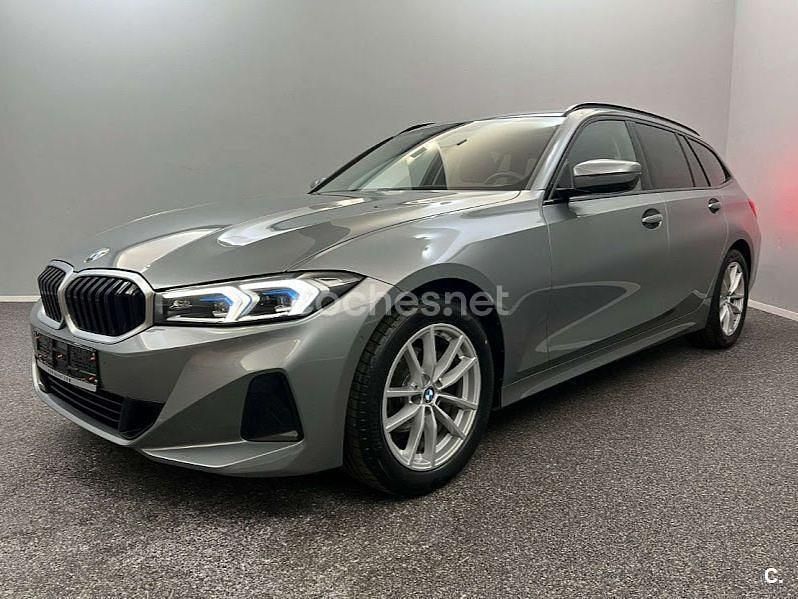 Gris / plata Usado 2023 BMW 318 Comfort Edition Familiar | 34.100 € (Caro) - Imagen 1/4