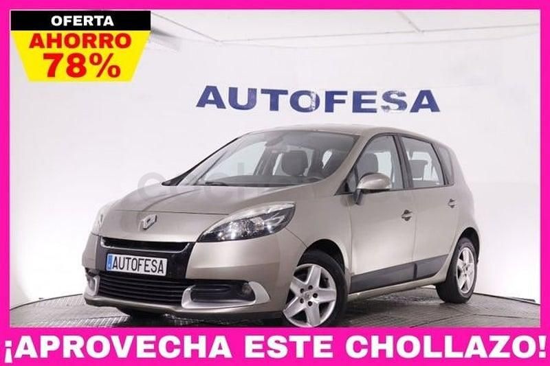Usado Renault Scénic III Dynamique 110 CV (80 kW) 2013 Gris / plata Monovolumen