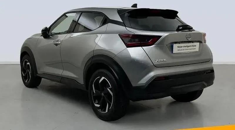 Usado Nissan Juke N-Connecta 114 CV (83 kW) 2024 Diamond silver (metalizado) SUV
