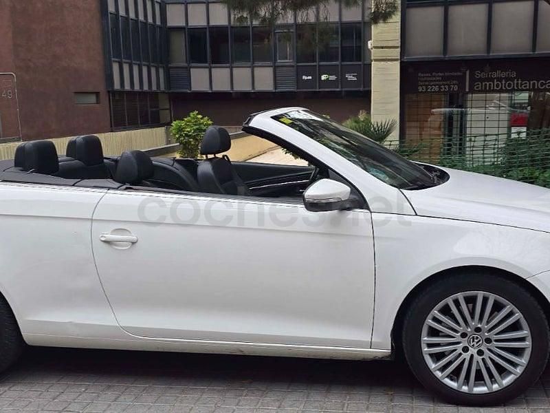 Usado VW Eos 160 CV (117 kW) 2008 Blanco Descapotable