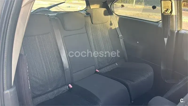Usado Renault Mégane Dynamique 85 CV (62 kW) 2006 Negro Berlina