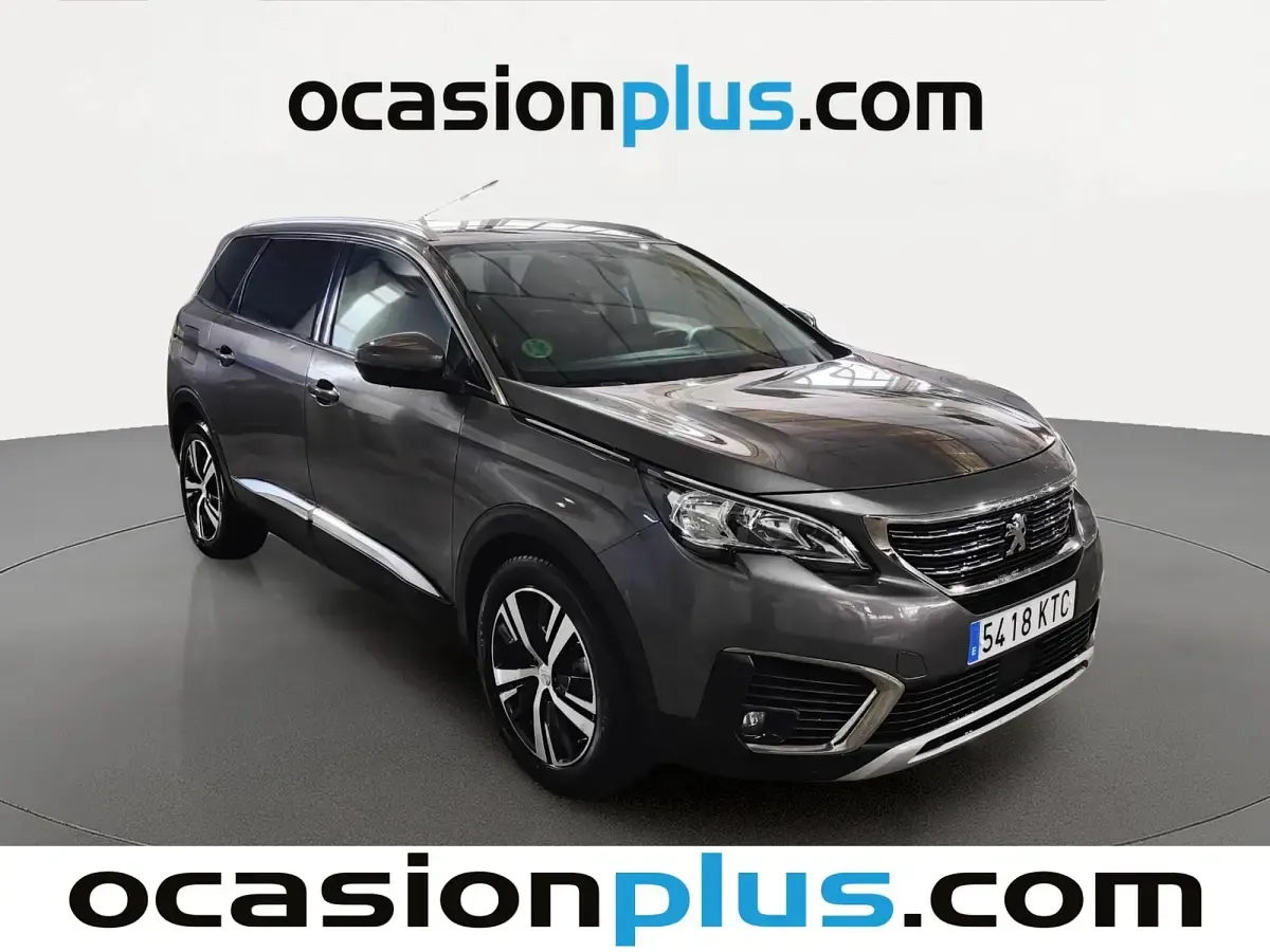 Usado Peugeot 5008 Allure 131 HP (96 kW) 2019 Cinzento SUV