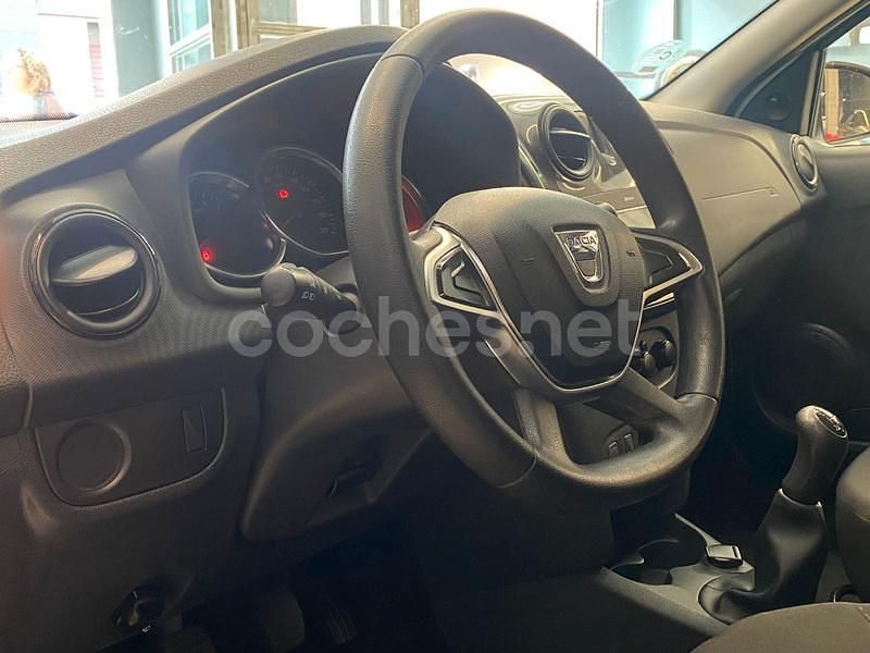 Usado Dacia Sandero Essentiel 73 CV (53 kW) 2019 Blanco Utilitario
