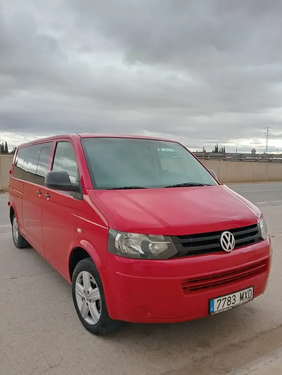 Usado VW T5 Pro 140 CV (102 kW) 2010 Rojo Van