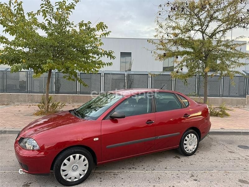Granate Usado 2007 Seat Cordoba Reference Berlina | 3100 € (Precio justo) - Imagen 1/4