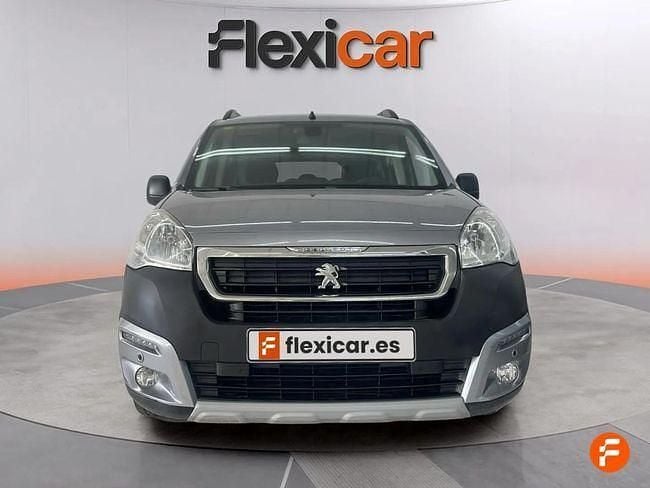 Usado Peugeot Partner Tepee Style 100 CV (73 kW) 2018 Gris / plata Monovolumen