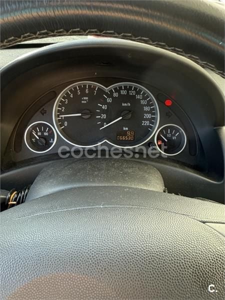 Gris / plata Usado 2003 Opel Corsa Club Berlina | 2600 € (Precio justo) - Imagen 1/4