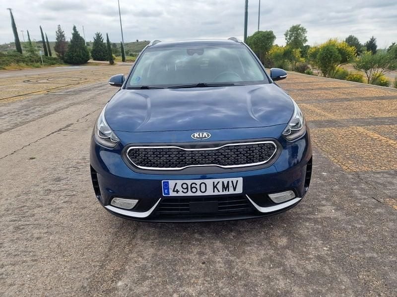Usado Kia Niro 141 CV (103 kW) 2018 Azul SUV