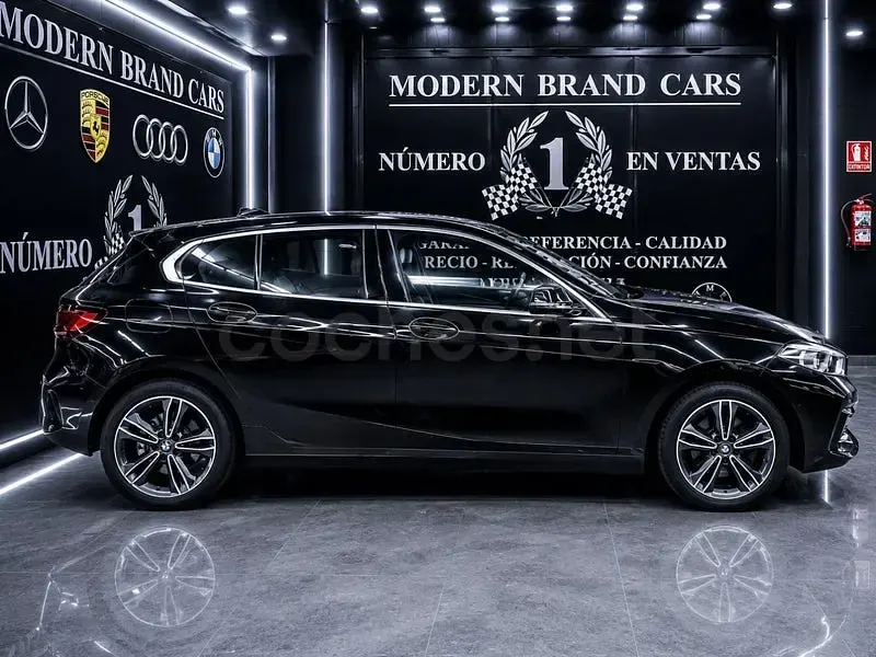 Usado BMW 116 Comfort Edition 116 CV (85 kW) 2021 Negro Utilitario