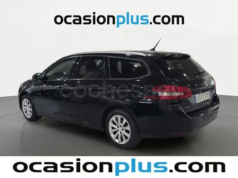 Usado Peugeot 308 SW Style 130 CV (95 kW) 2019 Negro Familiar