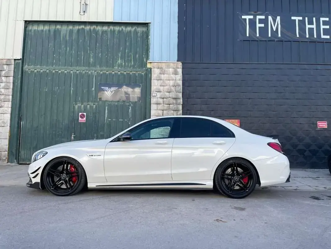 Usado Mercedes C63 AMG AMG 510 CV (375 kW) 2019 Blanco Berlina