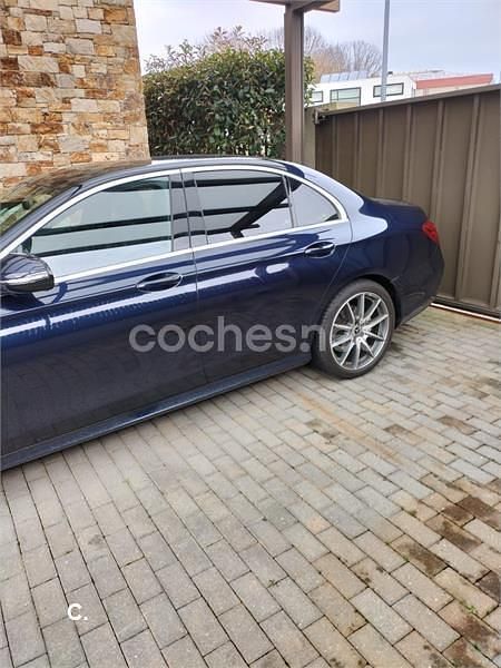 Usado Mercedes E220 194 CV (142 kW) 2019 Azul Berlina