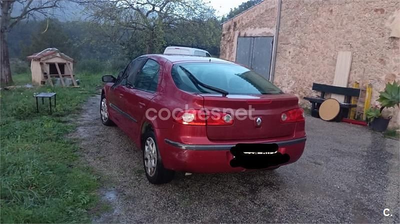 Usado Renault Laguna II Privilege 120 CV (88 kW) 2006 Rojo Berlina