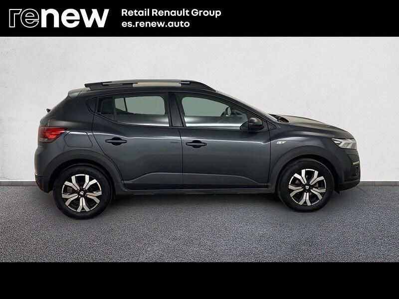 Usado Dacia Sandero Comfort 91 CV (66 kW) 2023 Gris Berlina
