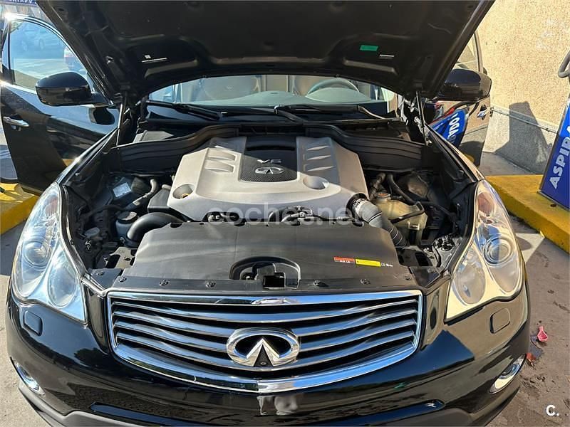 Usado Infiniti QX50 Premium 238 CV (175 kW) 2014 Negro SUV