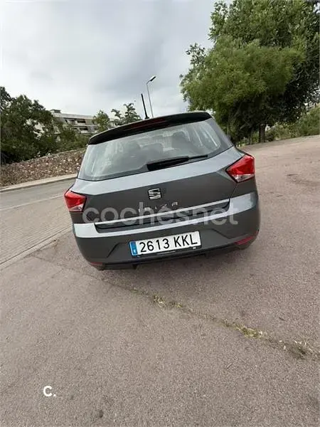 Usado Seat Ibiza Style 75 CV (55 kW) 2018 Gris / plata Utilitario