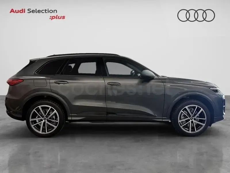 Usado Audi Q5 Sport 204 CV (150 kW) 2026 Gris / plata SUV