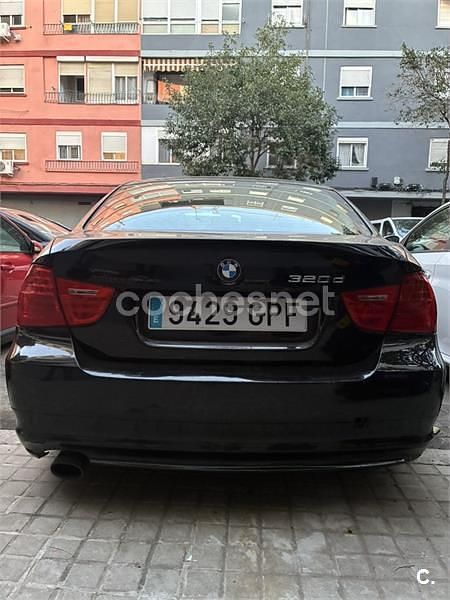 Usado BMW 320 177 CV (130 kW) 2009 Negro Berlina