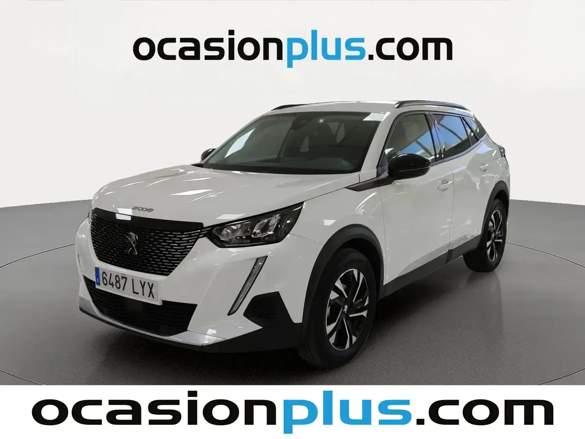 Usado Peugeot 2008 Allure 131 HP (96 kW) 2022 SUV