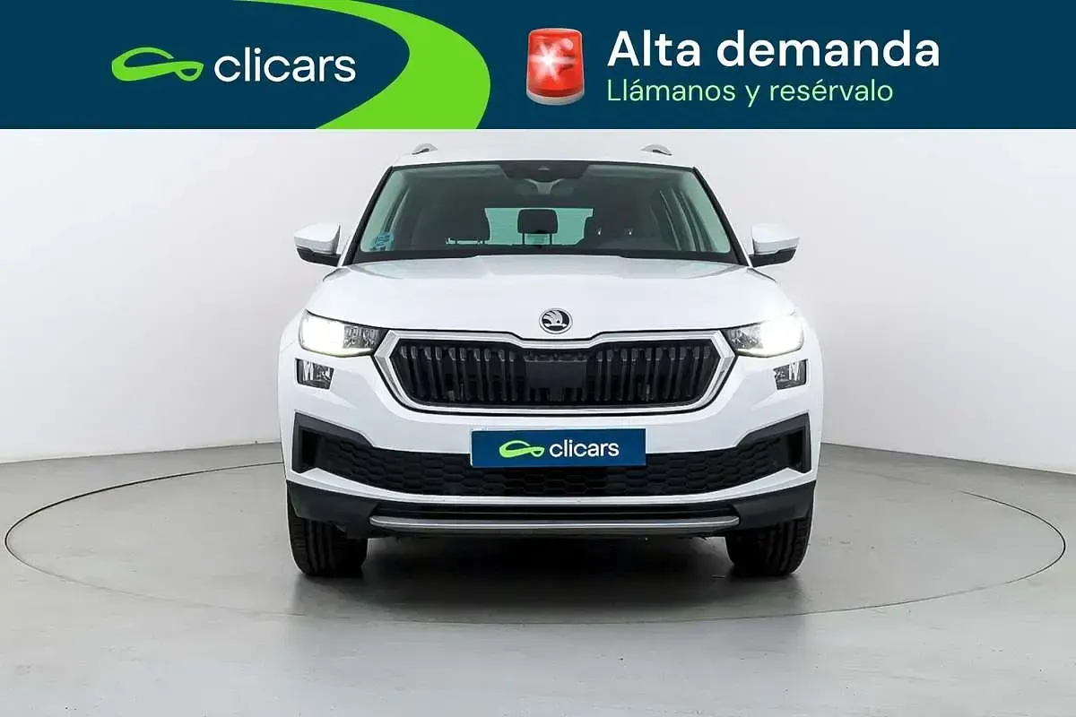 Usado Skoda Kodiaq Ambition 150 CV (110 kW) 2022 Blanco SUV