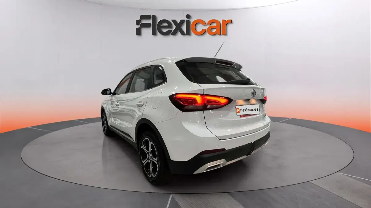 Usado MG ZS Comfort 197 CV (144 kW) 2025 Blanco SUV
