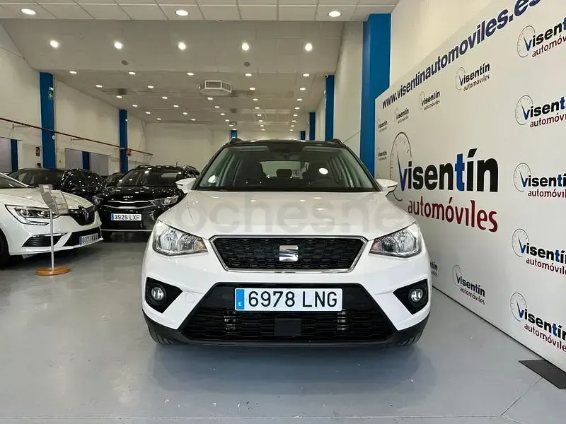 Usado Seat Arona Style 110 CV (80 kW) 2021 Blanco SUV